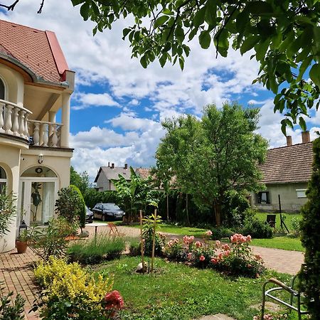 Andrea Villa Keszthely Bagian luar foto